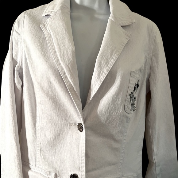DG2 WHITE VINTAGE SPRING/SUMMER DENIM WITH STRETCH EMBELLISHED BLAZER - Picture 5 of 13